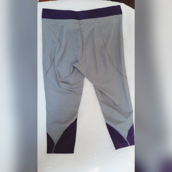 Adidas Athletic Croped Leggings L - Picture 2 of 3